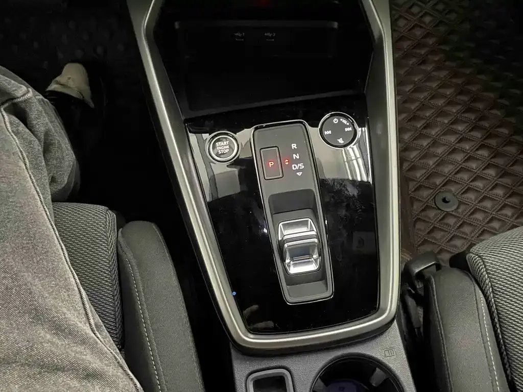 Audi A3 2022 из CN, фото 10