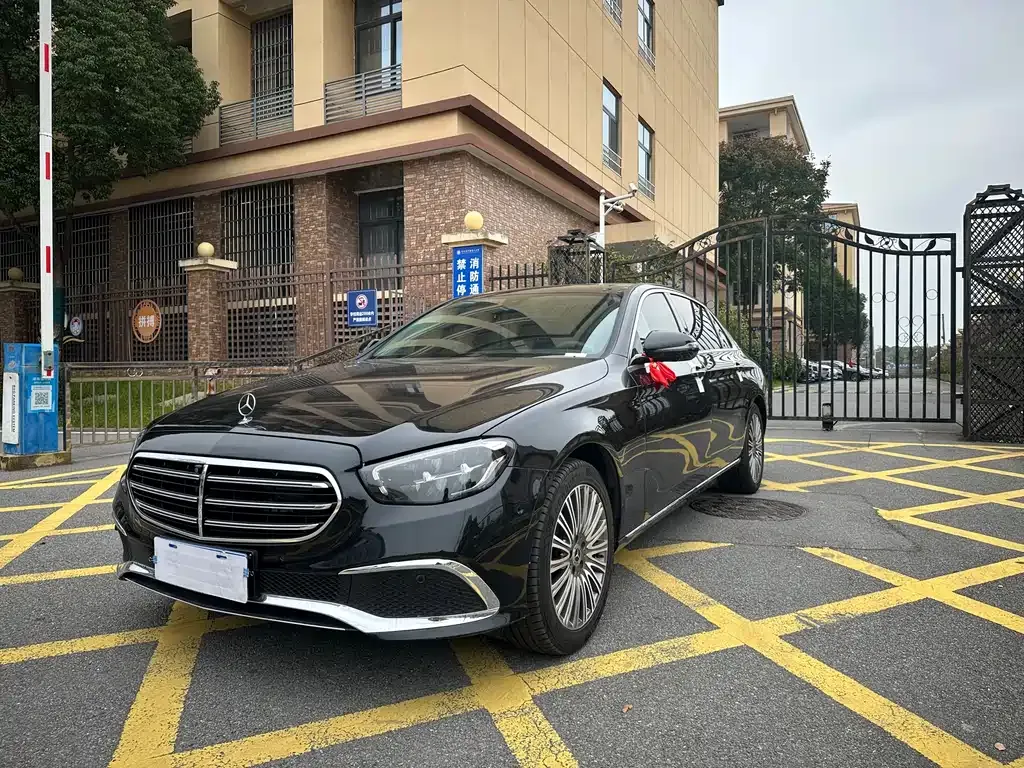 Mercedes-Benz E-Class 2023 из CN, фото 1
