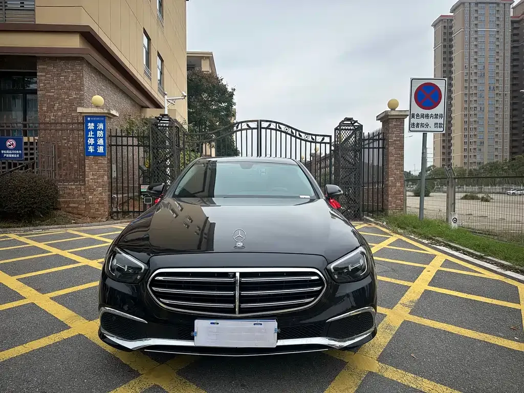 Mercedes-Benz E-Class 2023 из CN, фото 2