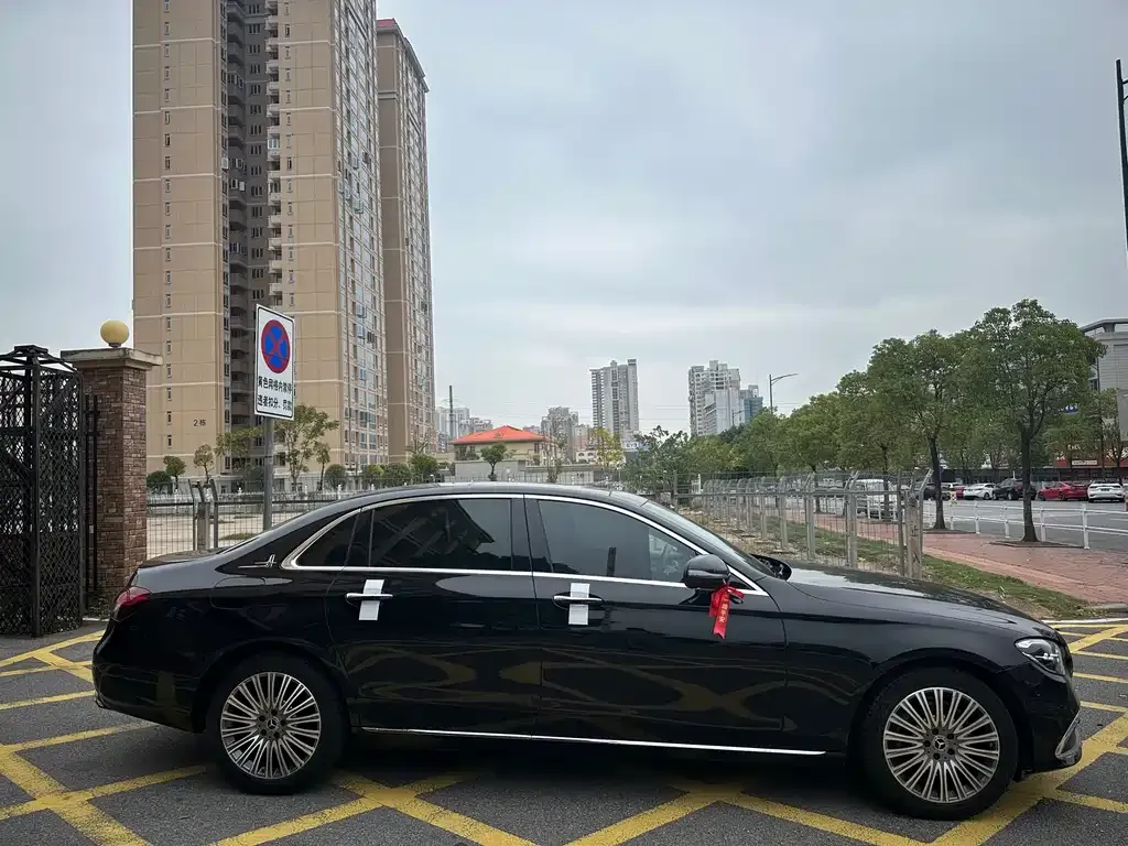 Mercedes-Benz E-Class 2023 из CN, фото 4