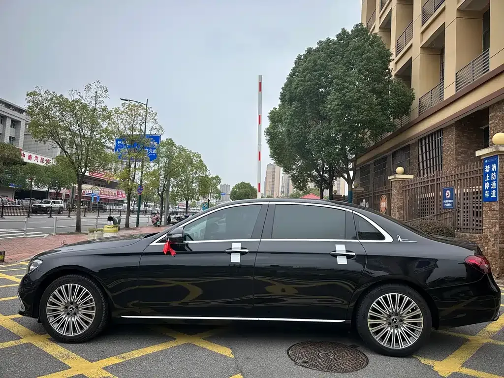 Mercedes-Benz E-Class 2023 из CN, фото 5