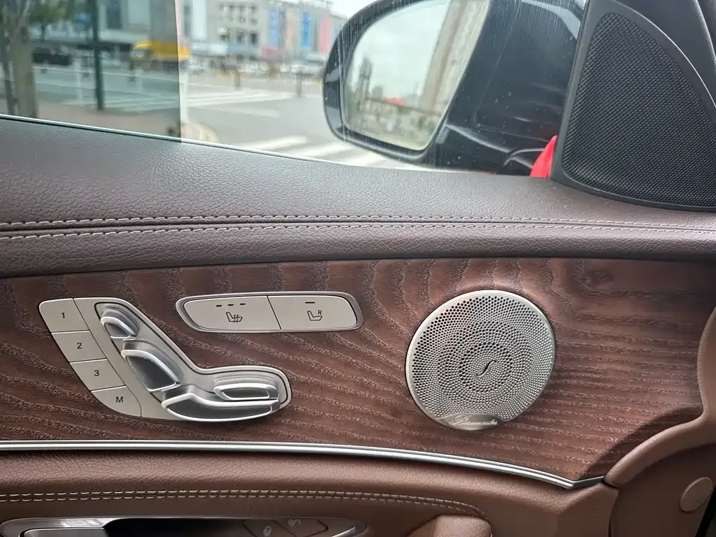 Mercedes-Benz E-Class 2023 из CN, фото 7