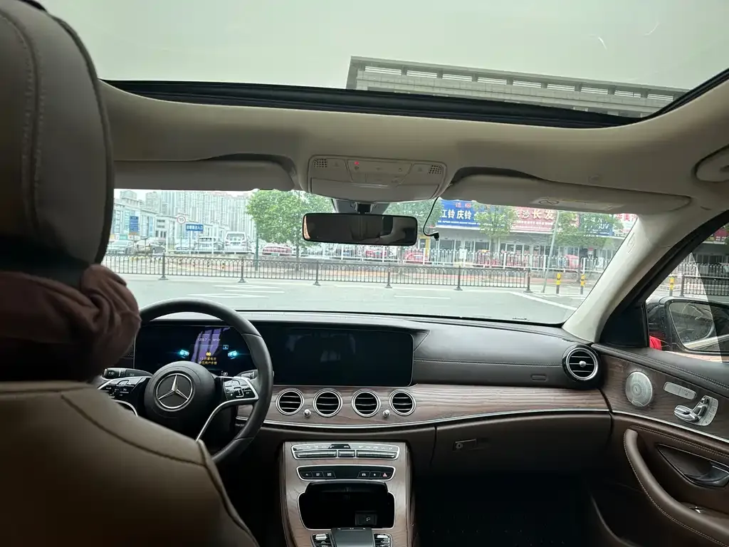 Mercedes-Benz E-Class 2023 из CN, фото 9