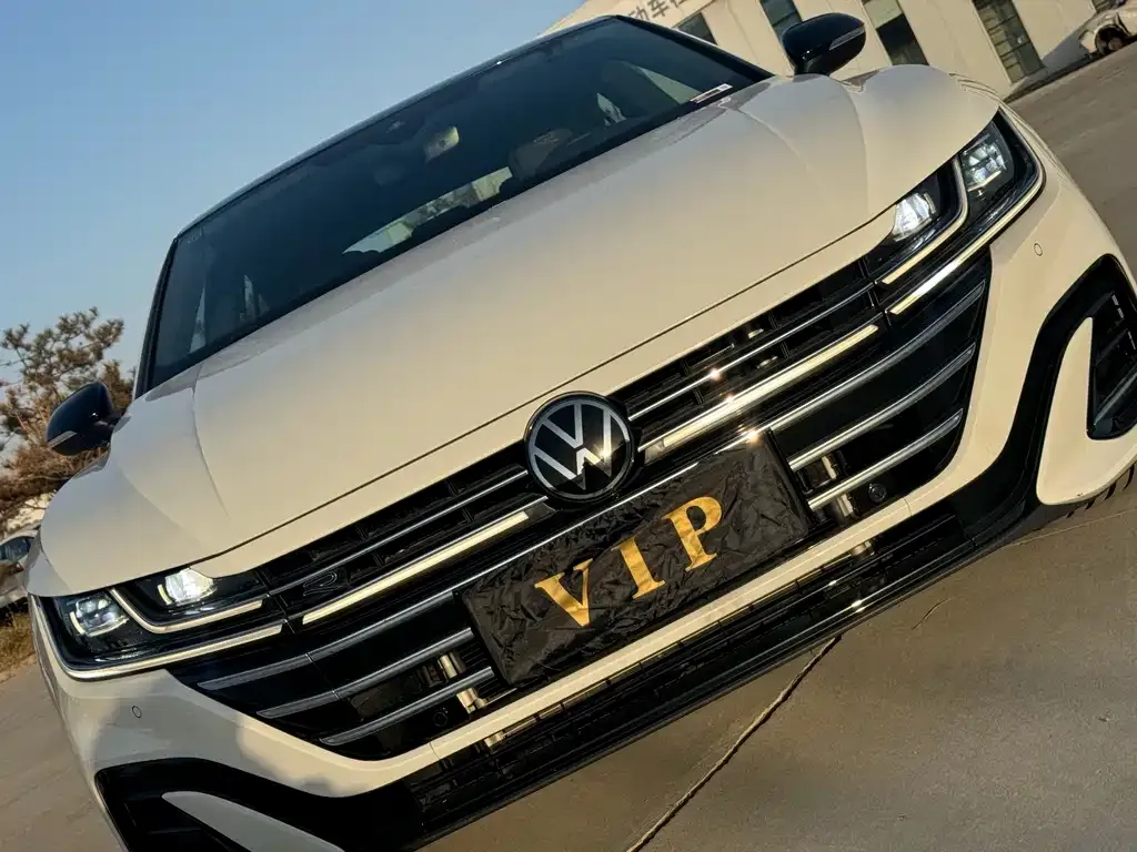 Volkswagen CC 2024 из CN, фото 4