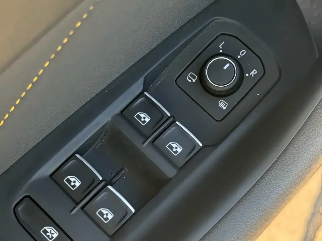 Volkswagen CC 2024 из CN, фото 8