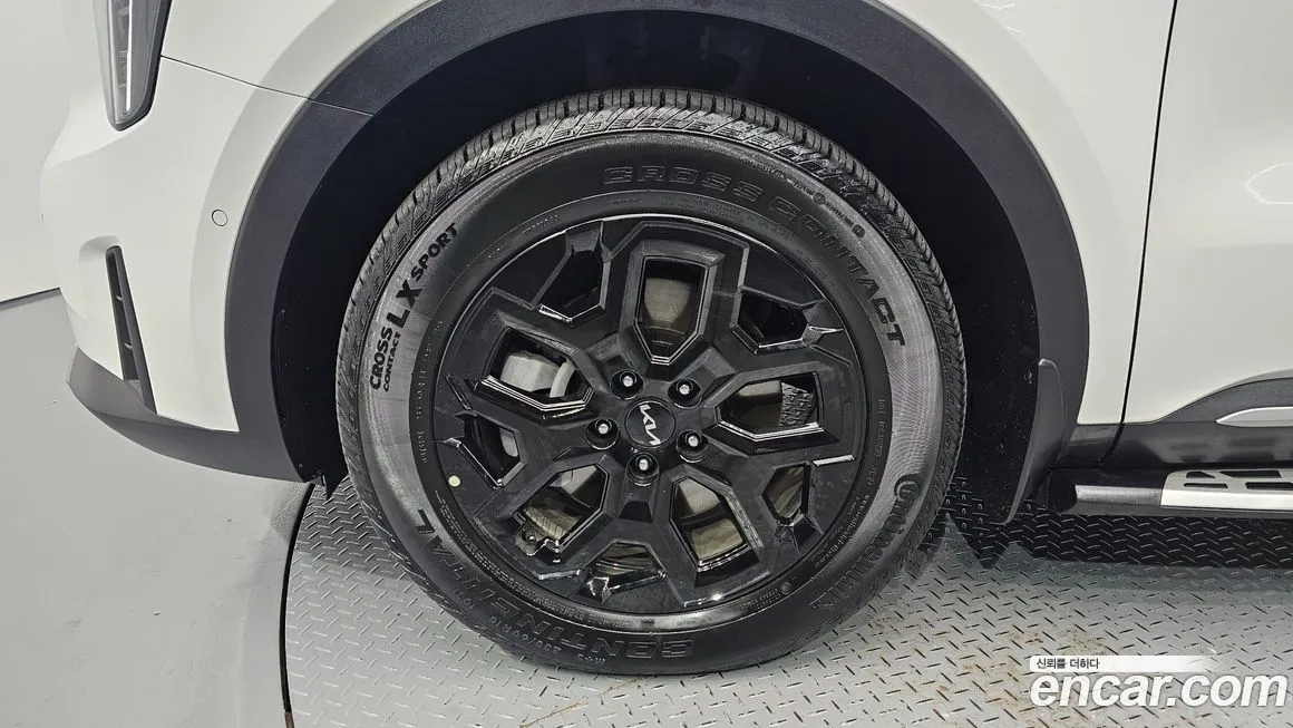 Kia Sorento — фото 5
