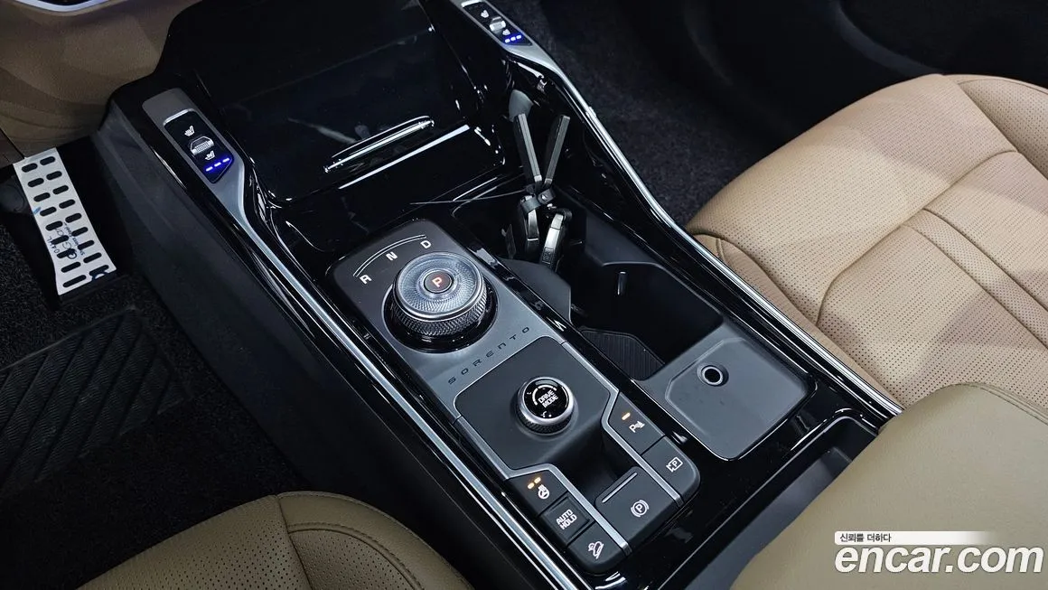Kia Sorento — фото 9
