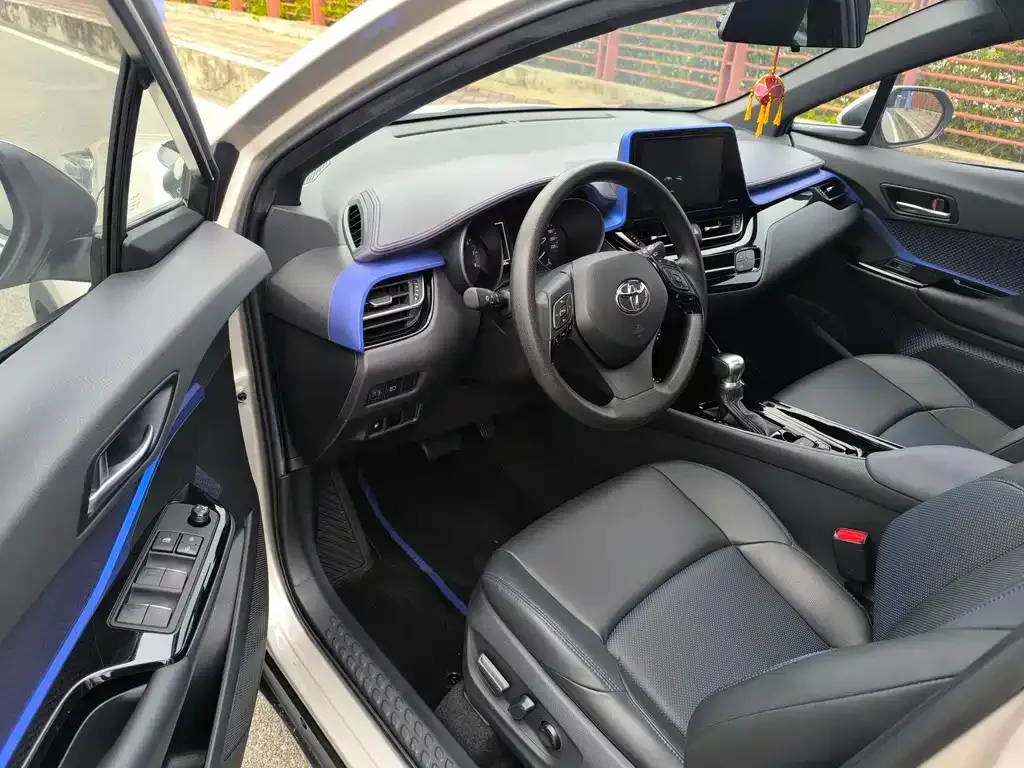 Toyota C-HR 2021 из CN, фото 9