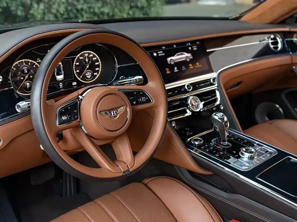 Bentley Flying Spur PHEV — фото 10