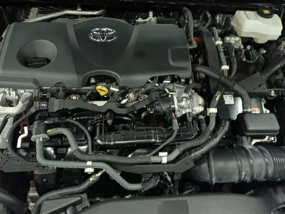 Toyota Camry 2023 из CN, фото 10