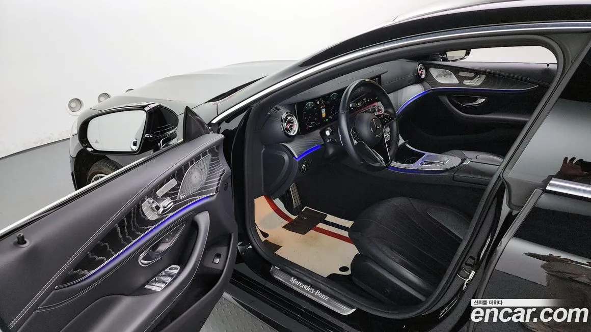 Mercedes-Benz CLS-Class — фото 10