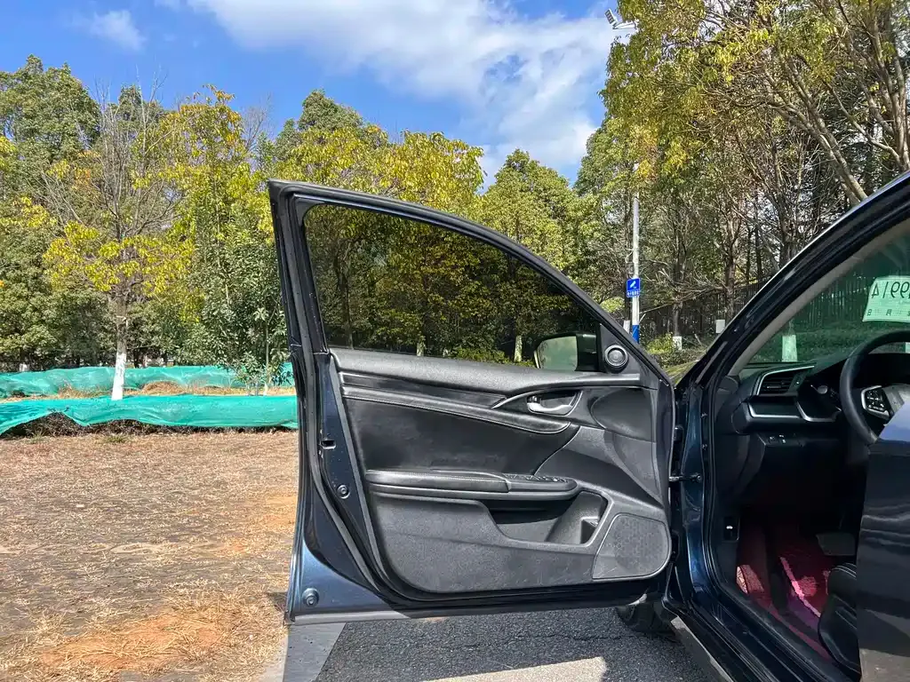 Honda Civic — фото 10