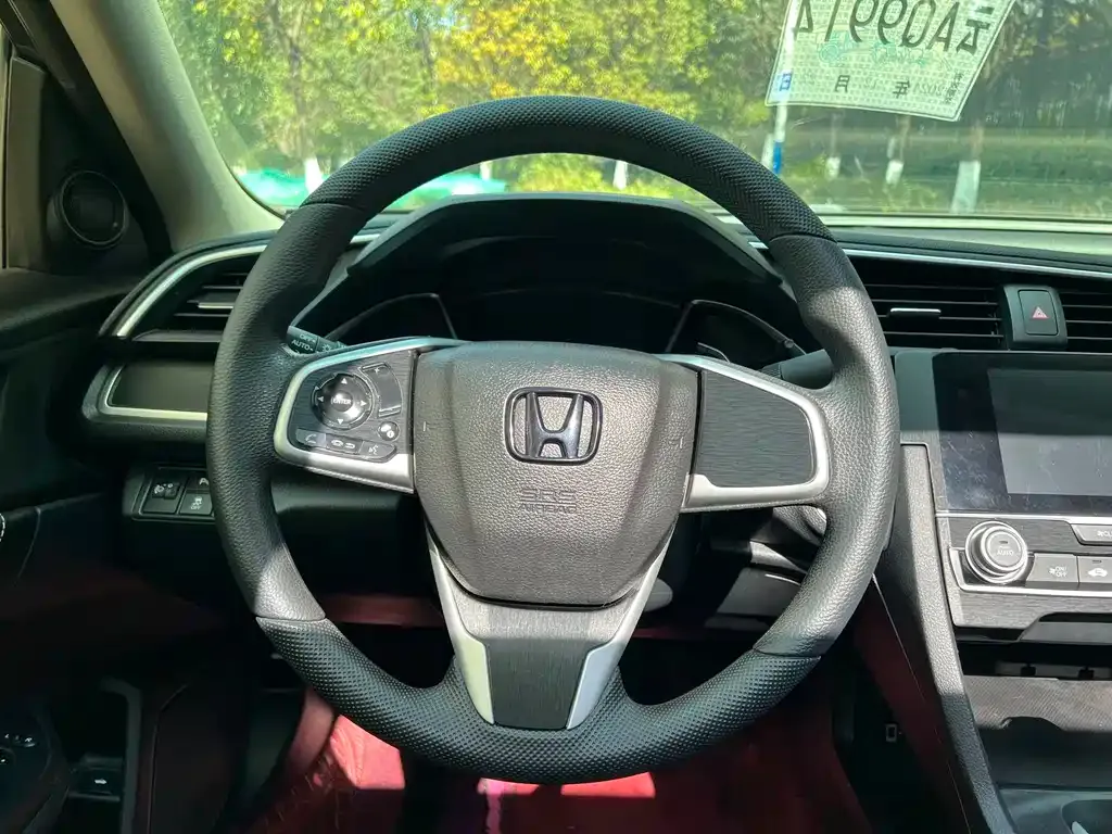 Honda Civic — фото 7