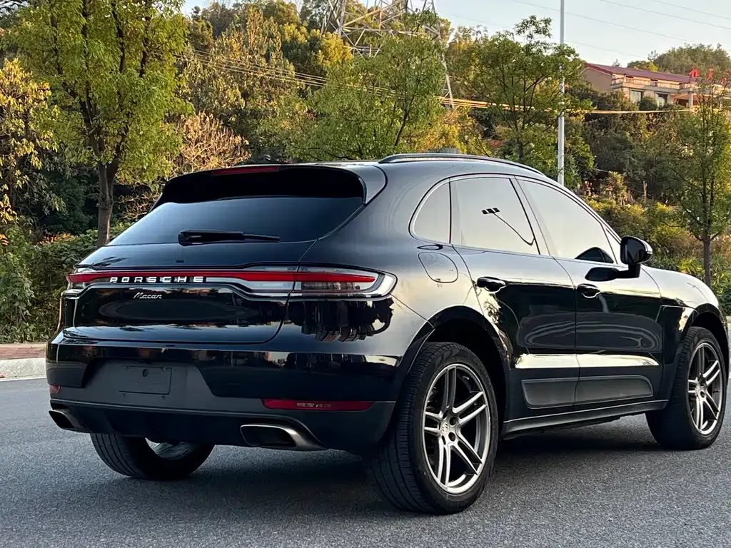 Porsche Macan — фото 5