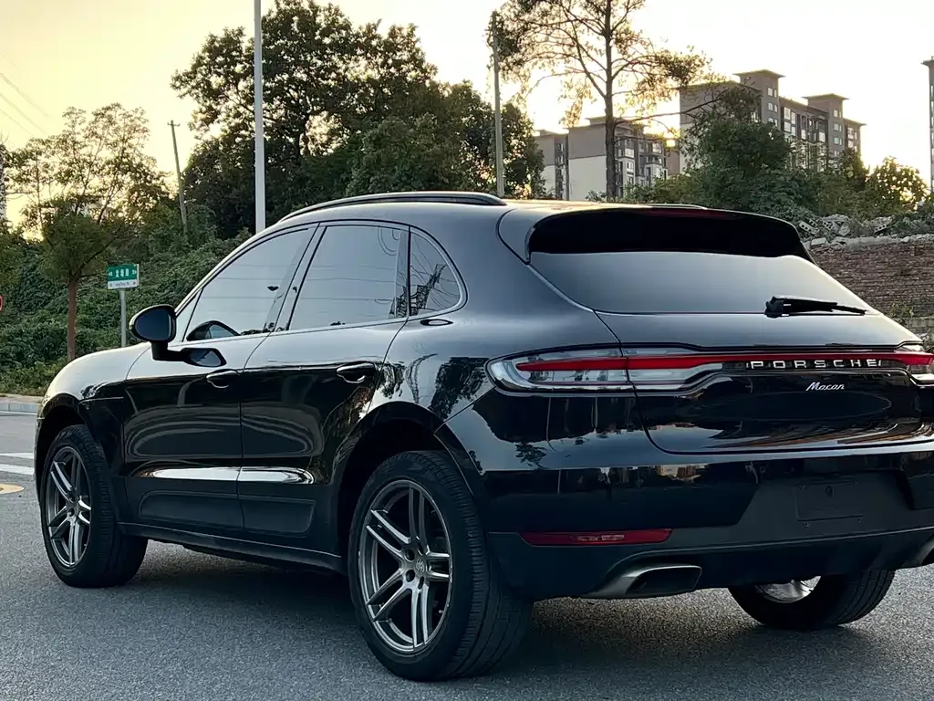 Porsche Macan — фото 6