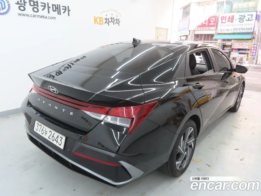 Hyundai AVANTE — фото 3