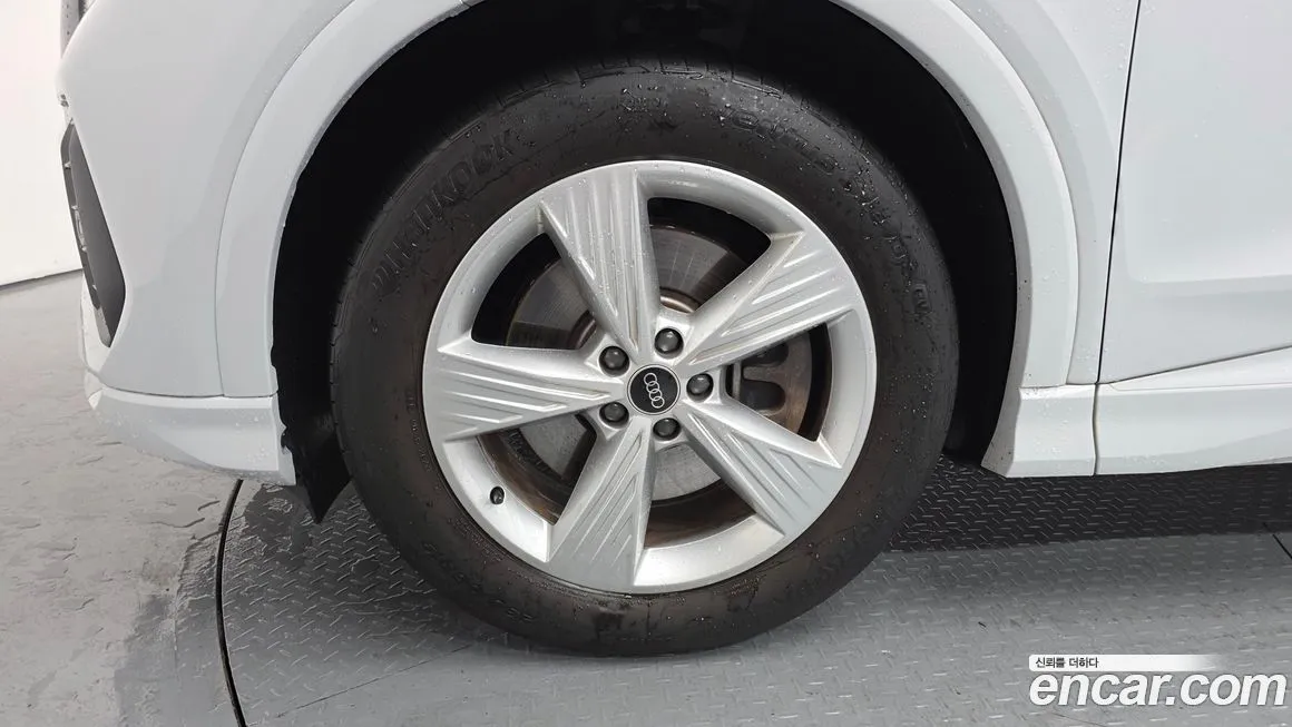 Audi Q4 e-tron 2023 из KR, фото 5