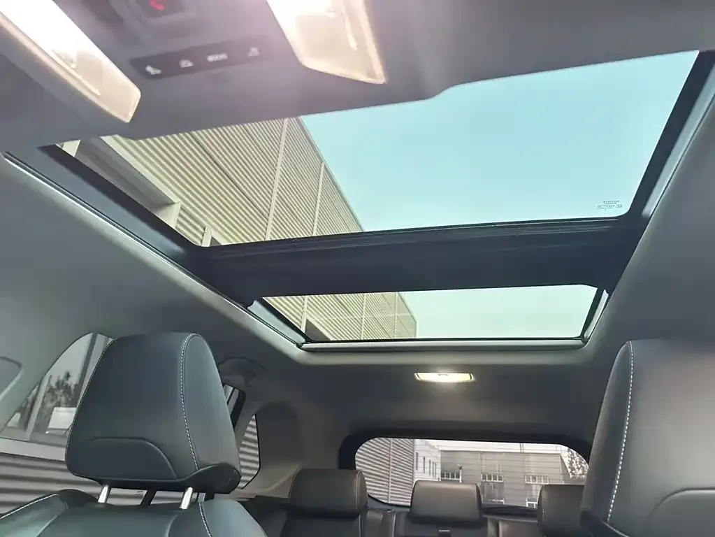 Toyota RAV4 2024 из CN, фото 7