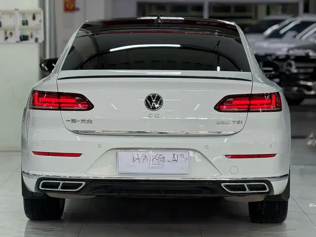 Volkswagen CC 2024 из CN, фото 4