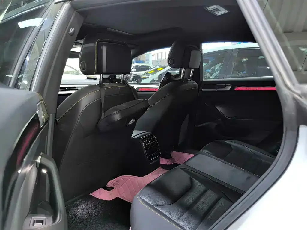 Volkswagen CC 2024 из CN, фото 7