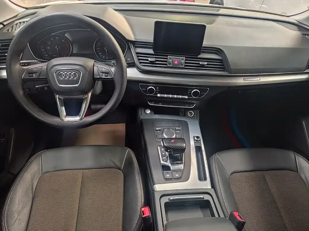 Audi Q5L 2021 из CN, фото 10