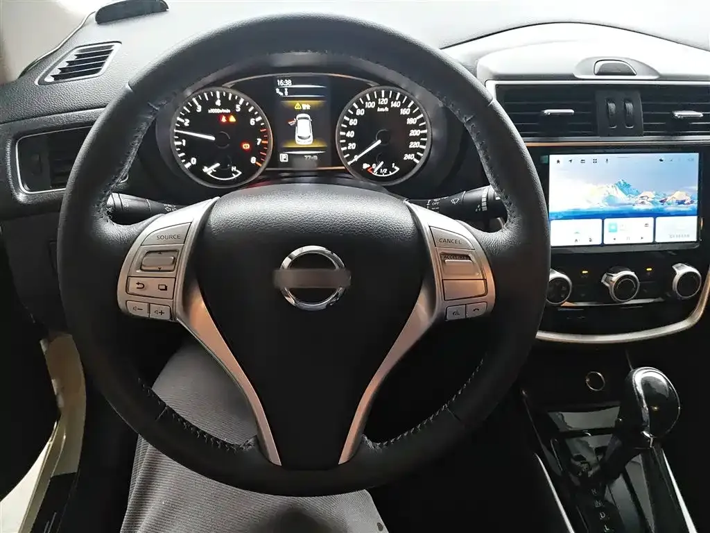 Nissan Tiida 2022 из CN, фото 3