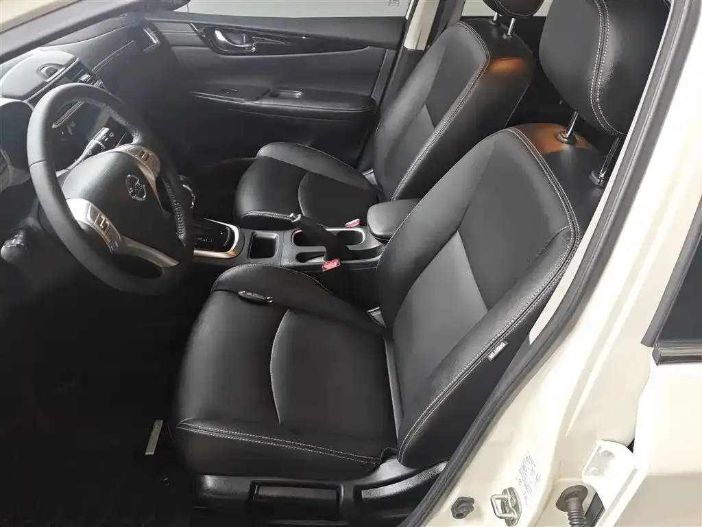 Nissan Tiida 2022 из CN, фото 7
