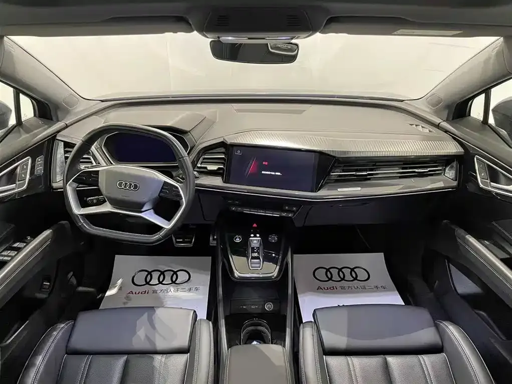 Audi Q4 e-tron — фото 7