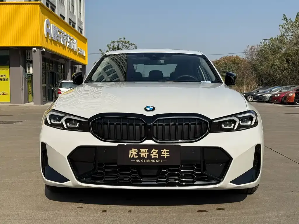 BMW 3 Series 2024 из CN, фото 2