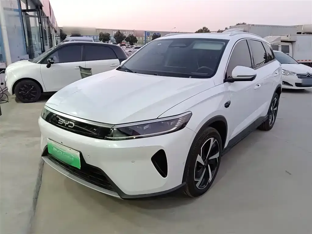 BYD Seal 05 DM-i — фото 1