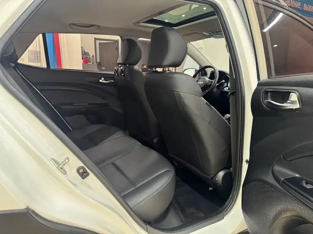 Kia KX1 2022 из CN, фото 9