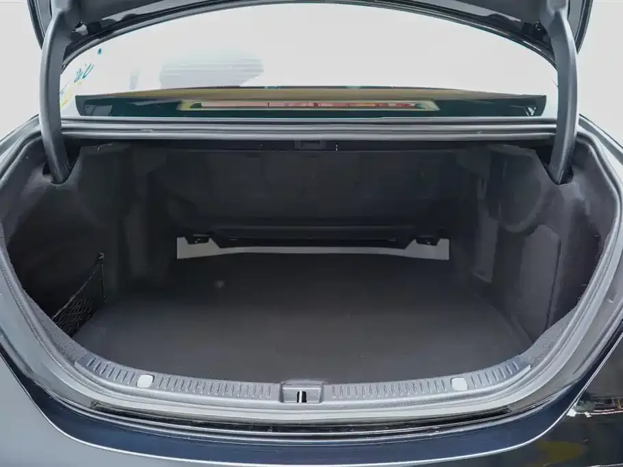 Mercedes-Benz E-Class 2023 из CN, фото 9