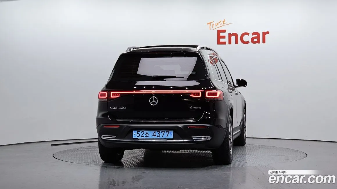 Mercedes-Benz EQB — фото 4