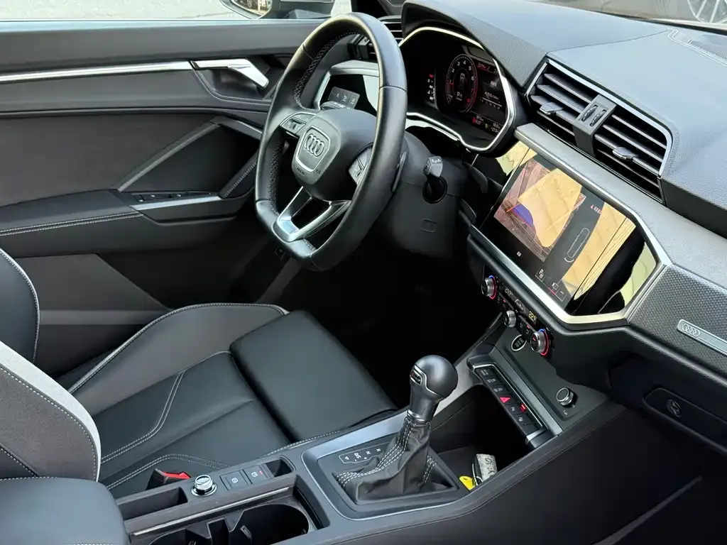 Audi Q3 2024 из CN, фото 4