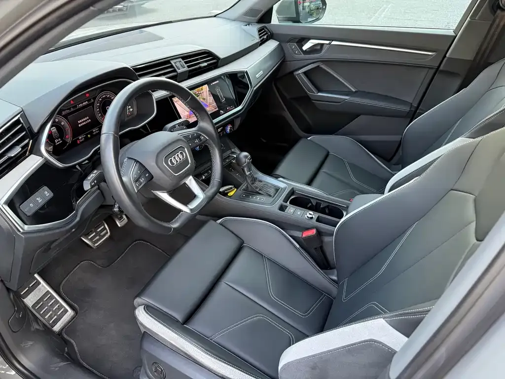Audi Q3 2024 из CN, фото 9