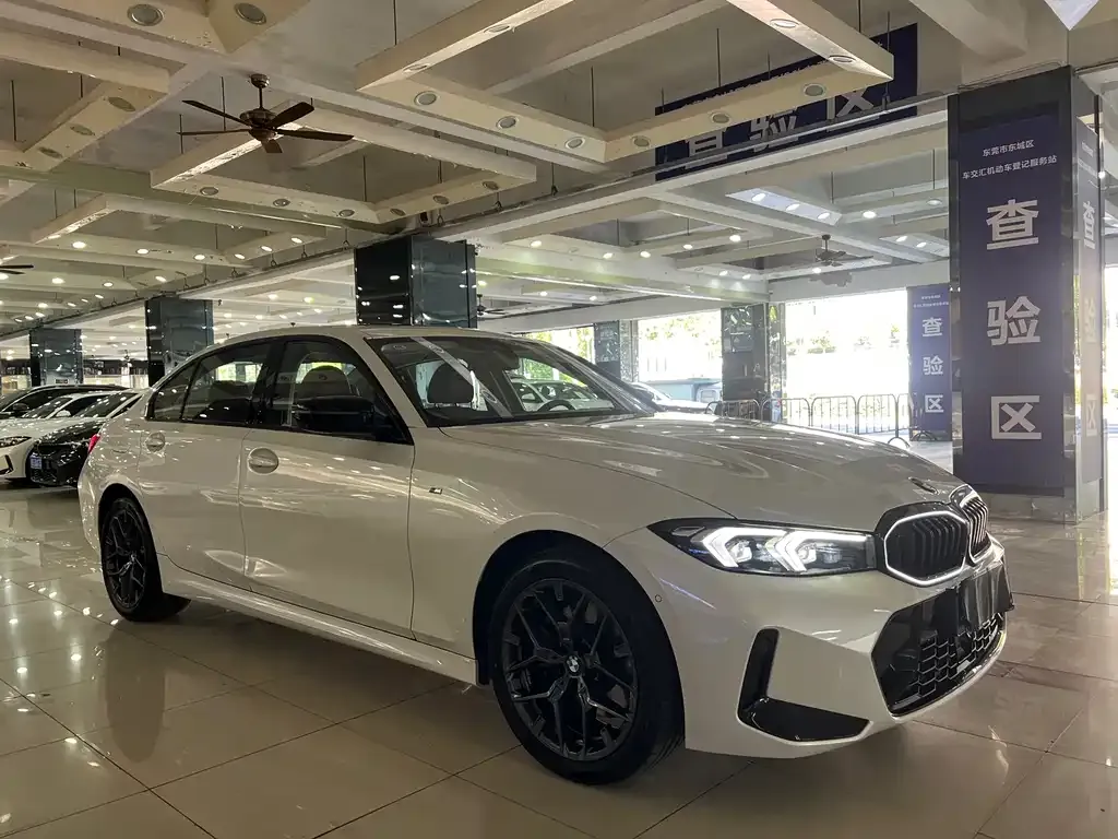 BMW 3 Series 2024 из CN, фото 3