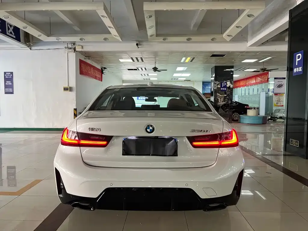 BMW 3 Series 2024 из CN, фото 6