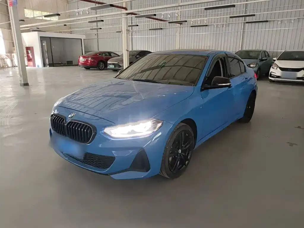 BMW 1 Series 2021 из CN, фото 2
