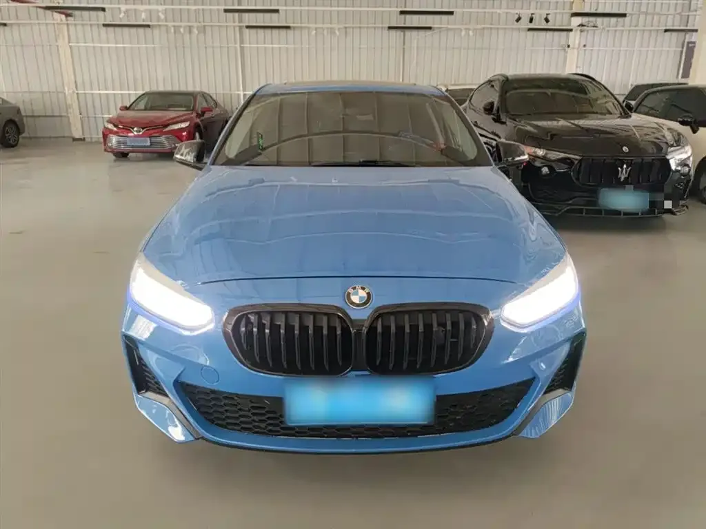 BMW 1 Series 2021 из CN, фото 3