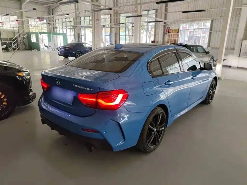 BMW 1 Series 2021 из CN, фото 7