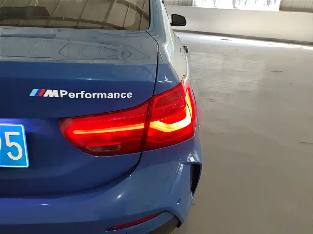 BMW 1 Series 2021 из CN, фото 8