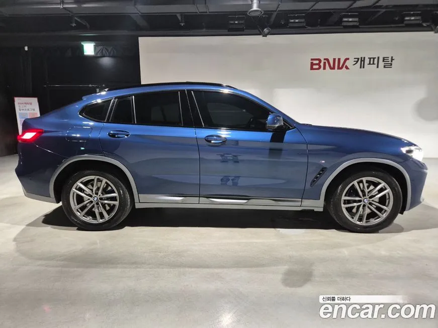 BMW X4 — фото 8