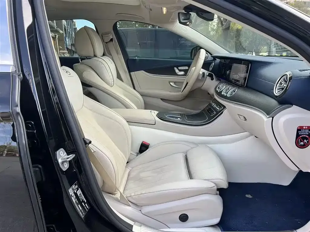 Mercedes-Benz E-Class 2022 из CN, фото 5