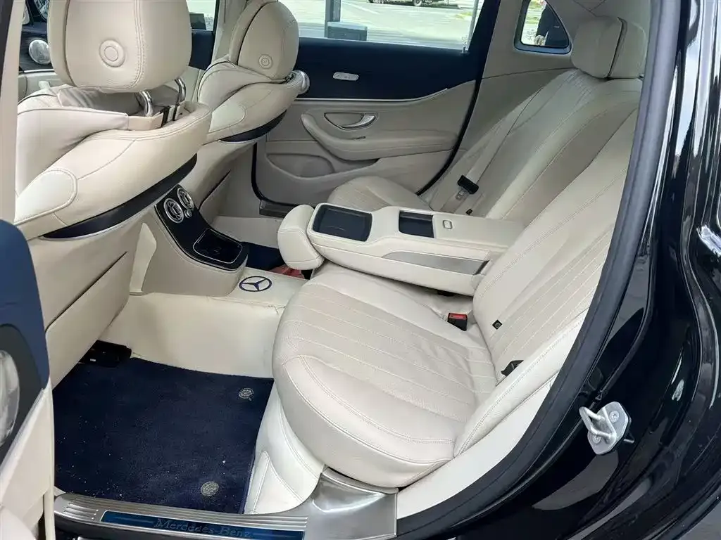 Mercedes-Benz E-Class 2022 из CN, фото 6