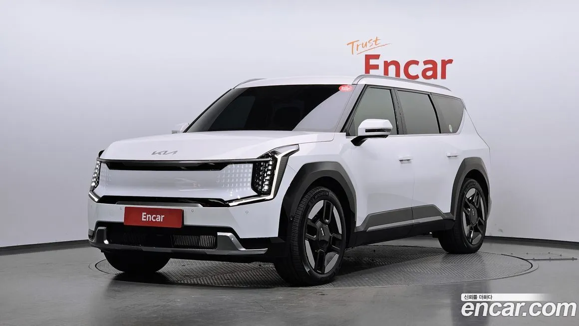 Kia EV9 2024 из KR, фото 1