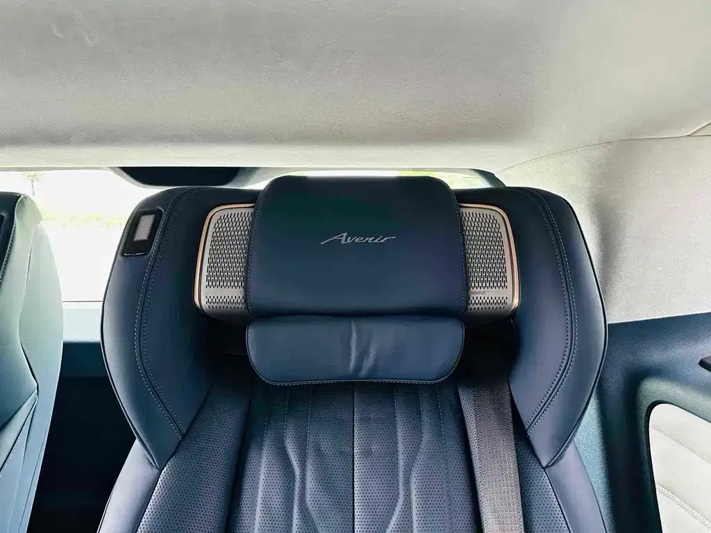Buick Century 2023 из CN, фото 8