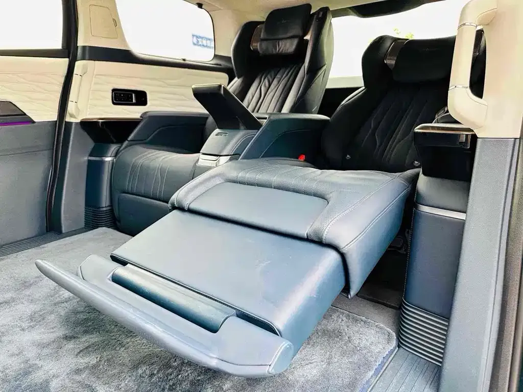 Buick Century 2023 из CN, фото 9