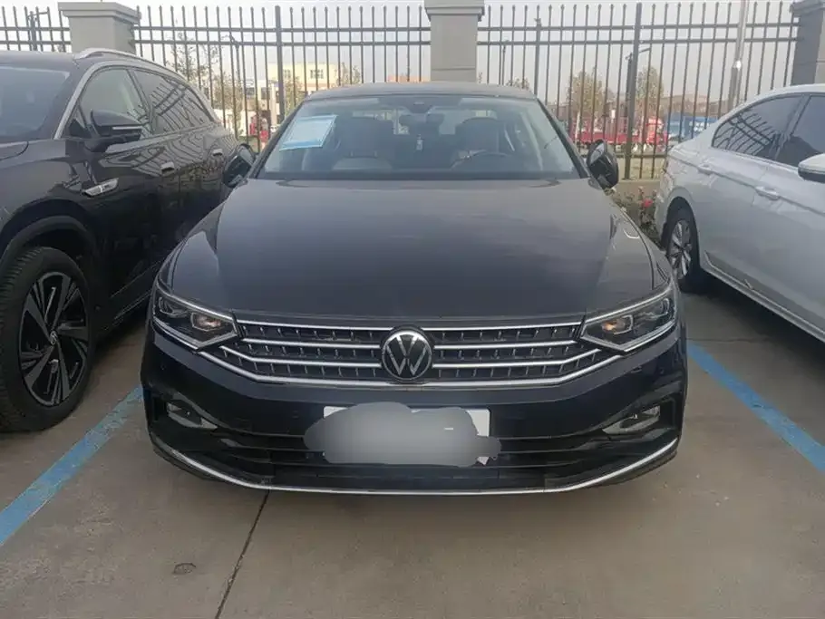 Volkswagen Magotan 2023 из CN, фото 2