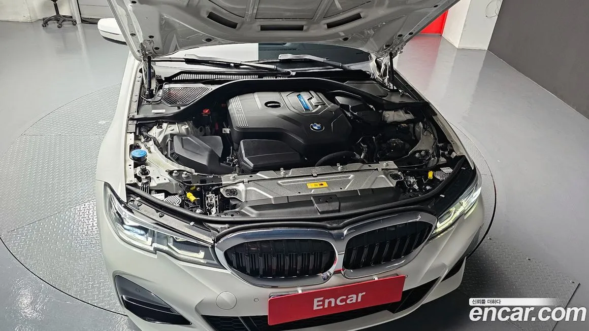 BMW 3-Series 2022 из KR, фото 6