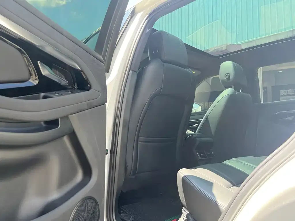 Land Rover Evoque 2021 из CN, фото 8